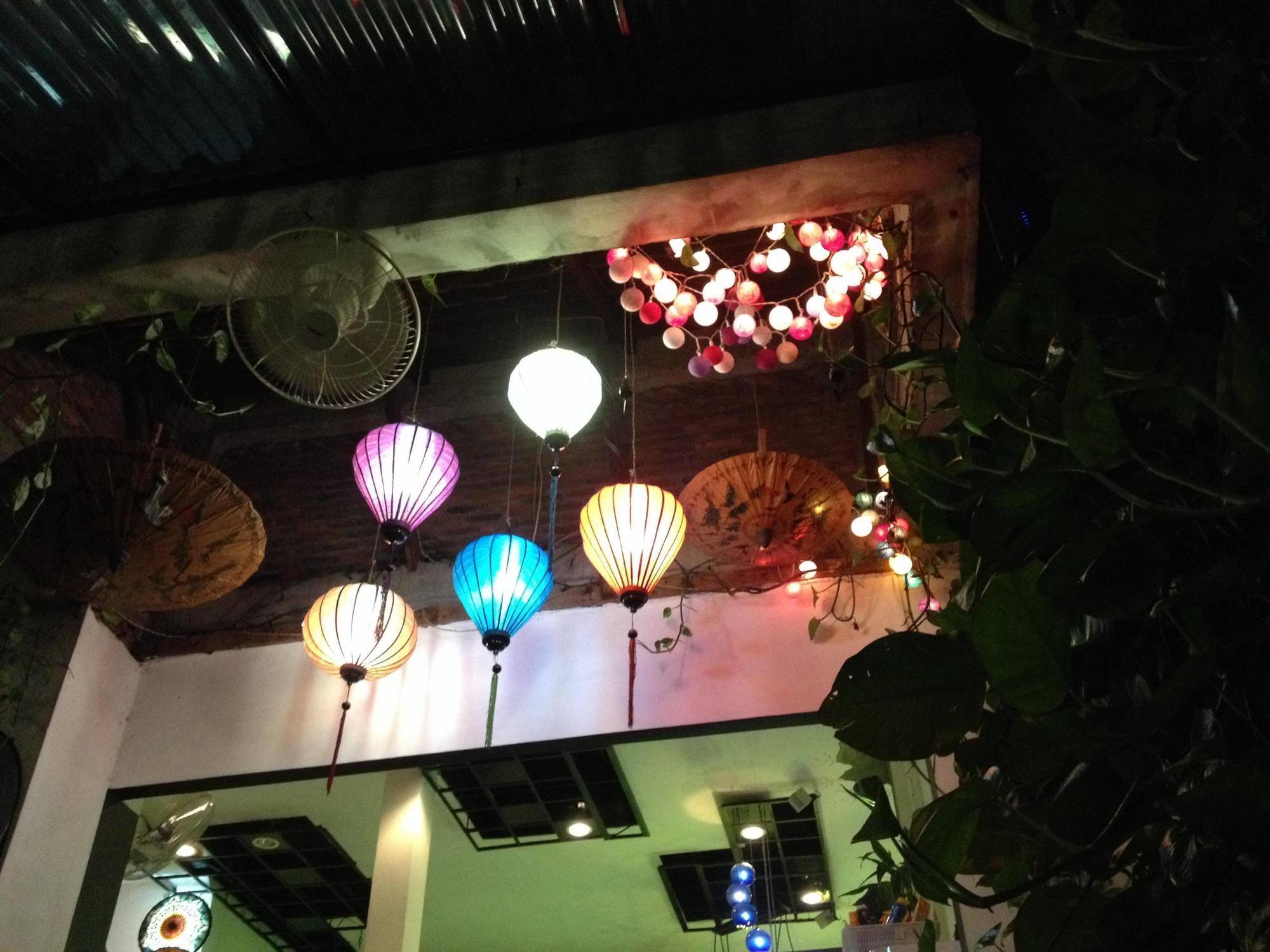 Bodega Bangkok Soi 23 (Adults Only) Hostel Exterior photo